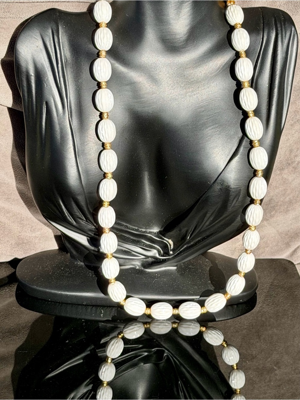 Authentic Vintage Crown Trifari White Ribbed Lucite Necklace